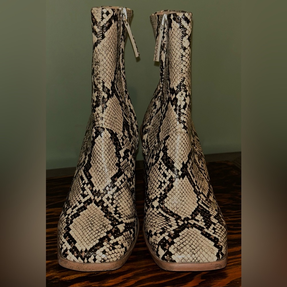 Time and Tru Snakeskin Patterned Boots - Black and Cream